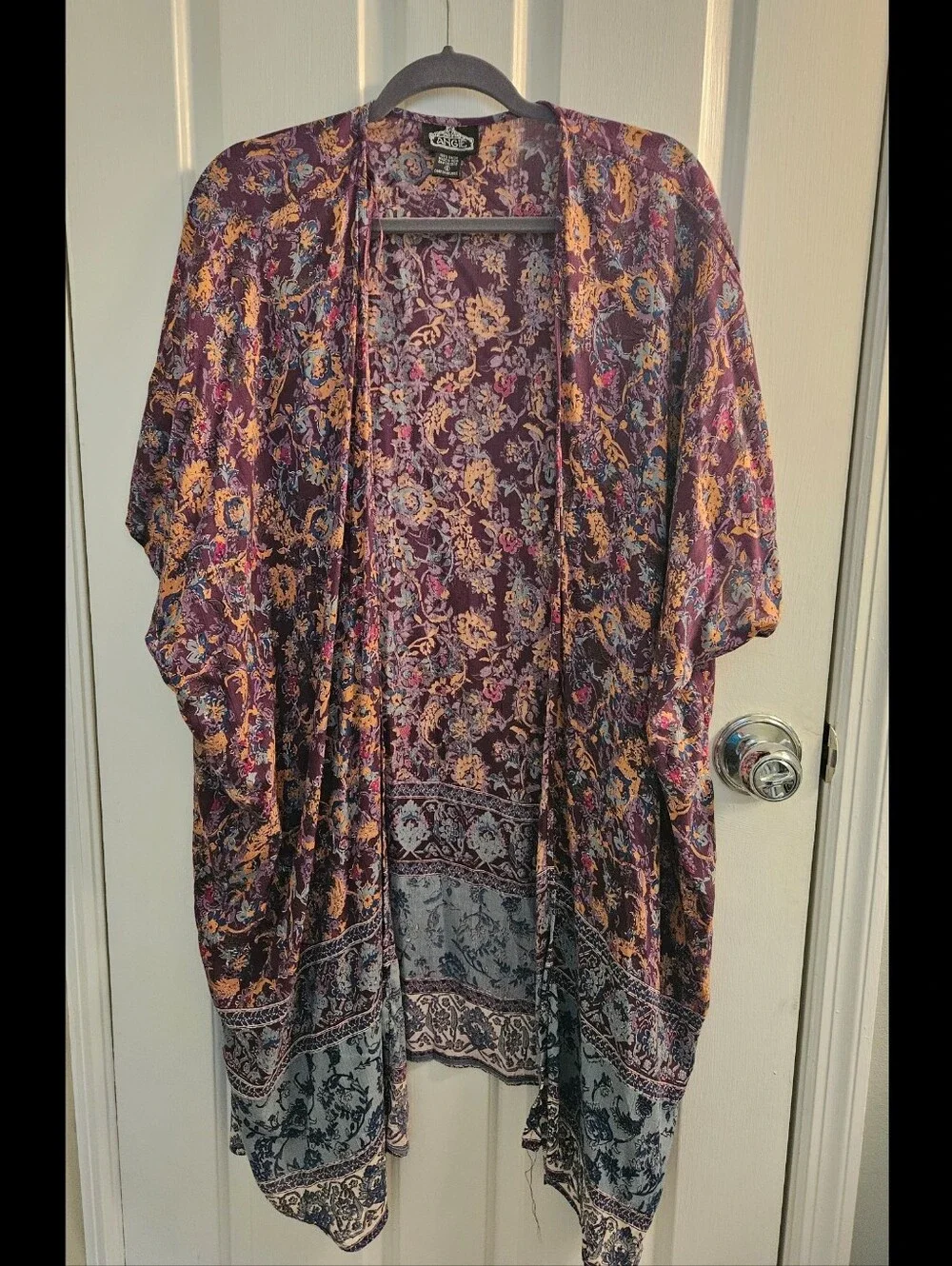 Angie Robe - Picture 1 of 7